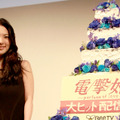 田中麗奈が壇上でケーキ入刀！　“電撃婚”に前向き発言・画像
