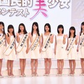 左から：谷口桃香さん、伊丹彩華さん、藤田桜恵香さん、井本彩花さん、玉田志織さん、石井薫子さん、竹内美南海さん、木下凜里乃さん／第15回全日本国民的美少女コンテスト