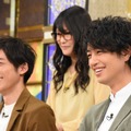 高橋一生＆斎藤工／「あのニュースで得する人損する人」(C)NTV
