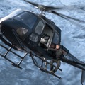 トム・クルーズ、本当にヘリ操縦！『ミッション：インポッシブル』メイキング公開・画像