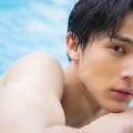 中川大志、写真集の表紙＆収録カット公開！ 初のドキュメンタリーBDも発売・画像
