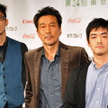 『キツツキと雨』会見にて（左から）小栗旬、役所広司、沖田修一監督