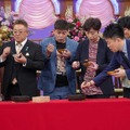 「行列のできる法律相談所」 (C) NTV