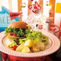 「トイ・ストーリー4」OH MY CAFE＜デューク・カブーン＞空高く！スタントバーガー1,890 円※メニュー画像はイメージです。