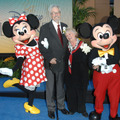 ミニーマウス、ウェイン・オールウィン、ルシー・テイラー、ミッキーマウス (C) Getty Images