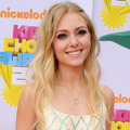 昨年4月に行われた「2011 Nickelodeon's Kids' Choice Awards」イベントに出席したアナソフィア　-(C) Retna UK/AFLO