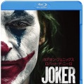 『ジョーカー』　TM & （c） DC. Joker （c） 2019 Warner Bros. Entertainment Inc., Village Roadshow Films (BVI) Limited and BRON Creative USA, Corp. All rights reserved.