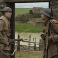 『1917』約3分半の長尺ワンカット映像！のどかな風景が一変、敵機が目前に・画像