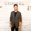 ギャスパー・ウリエル Photo by Julien M. Hekimian/Getty Images For Chanel