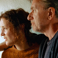『ベルイマン島にて』（C）2020 CG Cinéma ‒ Neue Bioskop Film ‒ Scope Pictures ‒ Plattform Produktion ‒ Arte France Cinéma