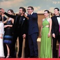 『キャメラを止めるな！』カンヌレッドカーペット　（C） 2021 - GETAWAY FILMS - LA CLASSE AMERICAINE - SK GLOBAL ENTERTAINMENT - FRANCE 2 CINEMA - GAGA