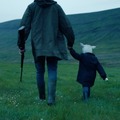 『LAMB／ラム』（C）2021 GO TO SHEEP, BLACK SPARK FILM &TV, MADANTS, FILM I VAST, CHIMNEY, RABBIT HOLE ALICJA GRAWON-JAKSIK, HELGI JÓHANNSSON
