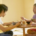 松山ケンイチ＆ムロツヨシの食事シーン解禁『川っぺりムコリッタ』本編映像・画像