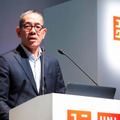 「ユニクロ」新作ボトムス発表会にて登壇した滝沢直己氏