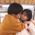 瀬戸利樹、紺野彩夏にバックハグ＆愛の告白「私たち結婚しました 4」第4話・画像