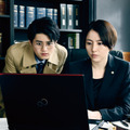 長澤まさみ＆鈴鹿央士、事件の真相を追い求める『ロストケア』場面写真・画像