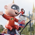 話題のデイタイムパレード「ディズニー・ハーモニー・イン・カラー」 | 動画を公開！As to Disney artwork, logos and properties： (C) Disney