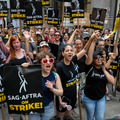 全米映画俳優組合ストライキ Photo by Alexi Rosenfeld/Getty Images