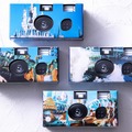 第2弾で発売するレンズ付きフィルム用ケース各1,100円※中のカメラは別売り