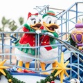 ハーバーにサンタクロースが今年も登場！「ディズニー・クリスマス・グリーティング」お披露目