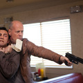 『LOOPER／ルーパー』 -(C) 2012 LOOPER DISTRIBUTION, LLC.ALL RIGHTS RESERVED.
