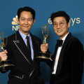 イ・ジョンジェ＆ファン・ドンヒョク監督 Photo by Frazer Harrison/Getty Images