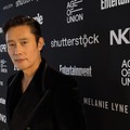 巨匠も絶賛!! イ・ビョンホン、ユーモアとキャリアで輝いたトロント国際映画祭特別功労賞受賞