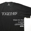 『トゥギャザー』公式グッズTOGETHER PHOTO TシャツB© 2025 Project Foxtrot, LLC 　