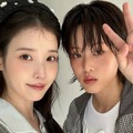『21世紀の大君夫人』で共演中のIU&イ・ヨン、密着ショットで仲の良さをアピール！【PHOTO】