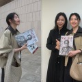 まるで女子大生…!? イ・ヨンエ、変わらぬ清純ビジュアルで優雅なひととき【PHOTO】