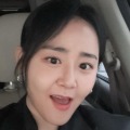希少疾患を乗り越えた“元祖国民の妹”ムン・グニョン、スタイリッシュな装いで授賞式に出席【PHOTO】
