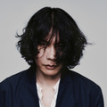 米津玄師 「夜鷹」アーティスト写真　Photo by Yohji Uchida