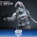 インペリアル・レムナント AT-ATドライバーフィギュア© & ™ Lucasfilm Ltd.