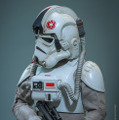 インペリアル・レムナント AT-ATドライバーフィギュア© & ™ Lucasfilm Ltd.