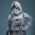 インペリアル・レムナント AT-ATドライバーフィギュア© & ™ Lucasfilm Ltd.