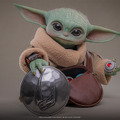 『スター・ウォーズ／マンダロリアン・アンド・グローグー』1/1スケールフィギュア　グローグー© & ™ Lucasfilm Ltd.
