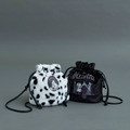 ヴィランズ/ショルダーバッグカラー：White/Black　価格：￥4,490