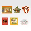 K賞 〈100エーカーの森〉フレークステッカー／© Disney. Based on the“Winnie the Pooh”works by A.A. Milne and E.H. Shepard.