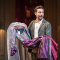NTLive　『人間嫌い』 Photo © Marc Brenner