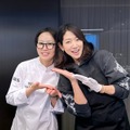 女優パク・シネ、第2子出産から約2週間ぶりの近況。ベーキング教室で“幸せな時間”【写真】