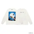 「LS tee E.T. Fly Me To The Moon」8,800円© Universal City Studios LLC. All Rights Reserved.