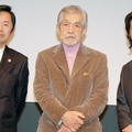 『北辰斜にすところ』完成披露試写会に登場した（右から）緒方直人、三國連太郎、廣田稔プロデューサー