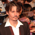 『スウィーニー・トッド フリート街の悪魔の理髪師』ジャパンプレミアに登場したジョニー・デップ
