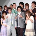 『ガチ☆ボーイ』舞台挨拶。主演の佐藤隆太、サエコ、仲里依紗をはじめ総勢13名が壇上に。