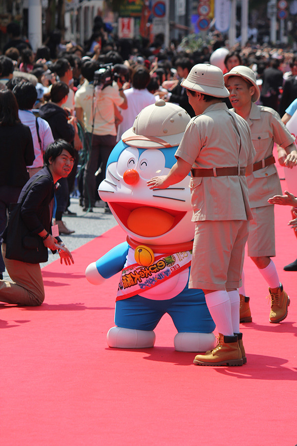 「沖縄国際映画祭」那覇・国際通りレッドカーペット