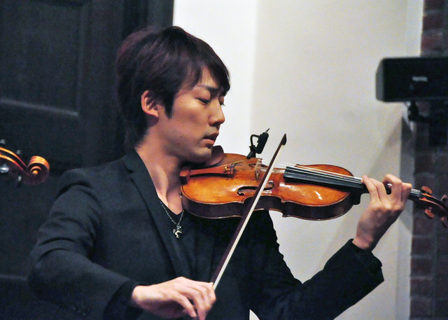 音楽ユニット「芹沢ブラザーズ」／『白ゆき姫殺人事件』公開記念イベント