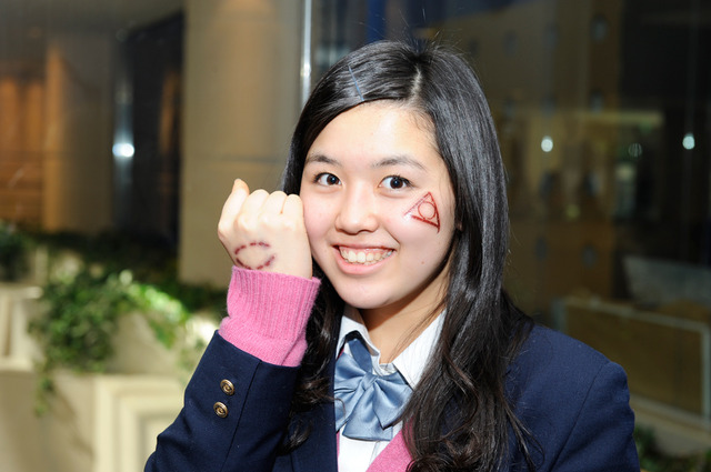 女子高生・限定『パラノーマル・アクティビティ／呪いの印』試写会