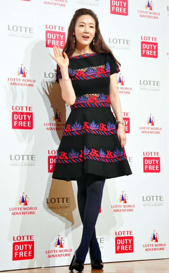 チェ・ジウ／韓国ロッテグループ記者会見