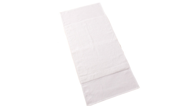 UCHINO×MIKIKO HAYANO「美しくなれるタオル ”Touch me Beautiful”」　ヘアタオル 4,104円（税込）