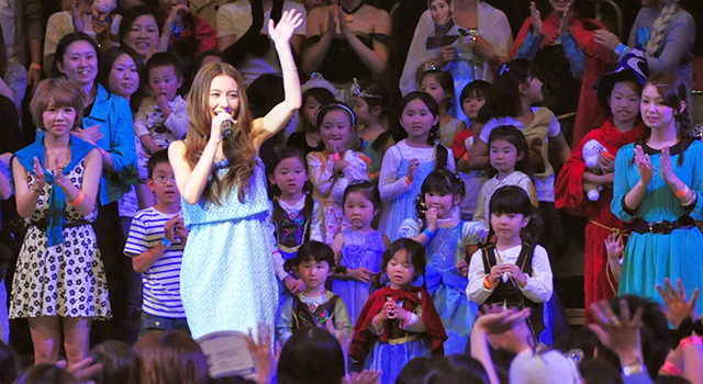 May.J.（主題歌担当）／“みんなで歌おう！『アナと雪の女王』”イベント